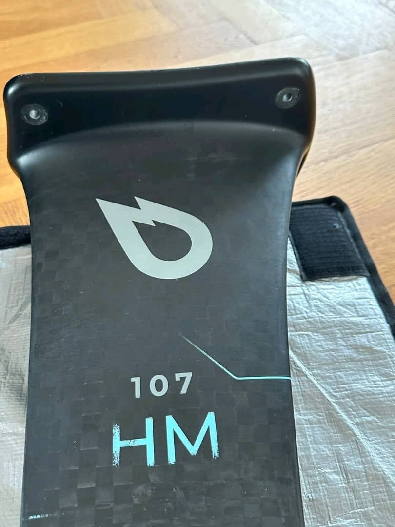 Gong Carbon Mast HM 107 V2